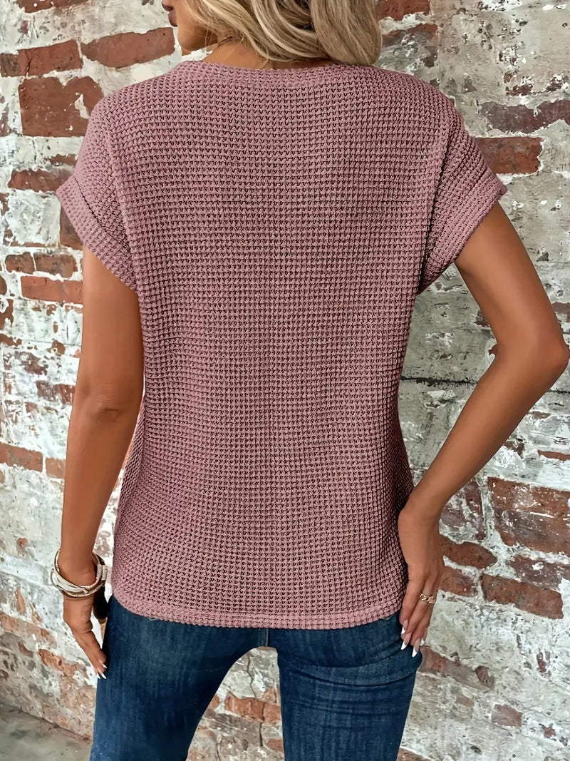 Sophie - The Sweetheart Round Neck T-Shirt